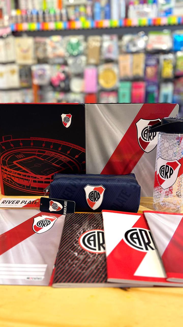 Productos de librería con temática River