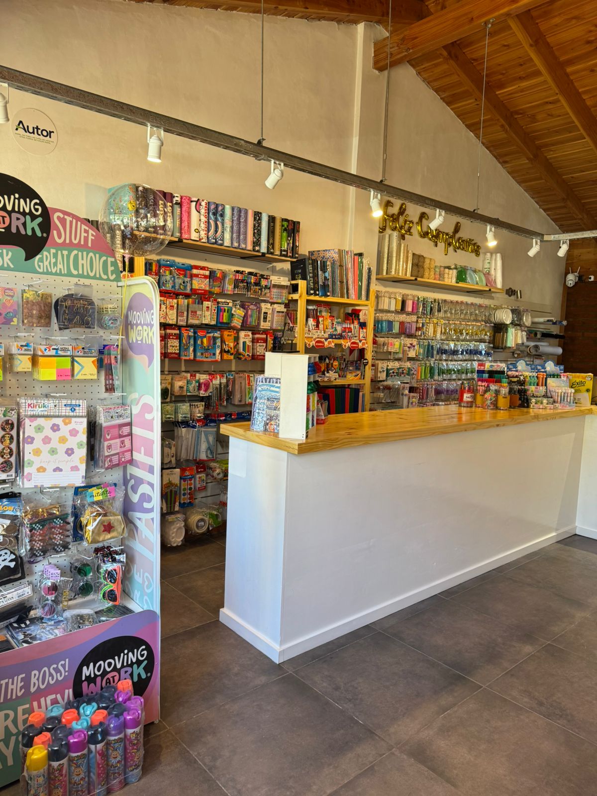 Interior del local Tienda Mágica